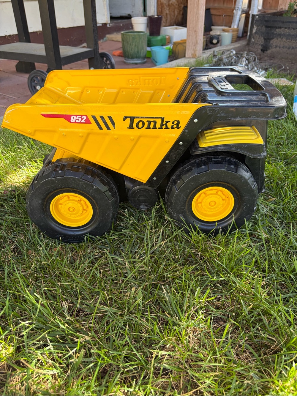 Tonka Yellow & Black Dump Truck Toy